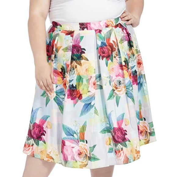 City Chic Geo Floral Skirt - Picture 1 of 2